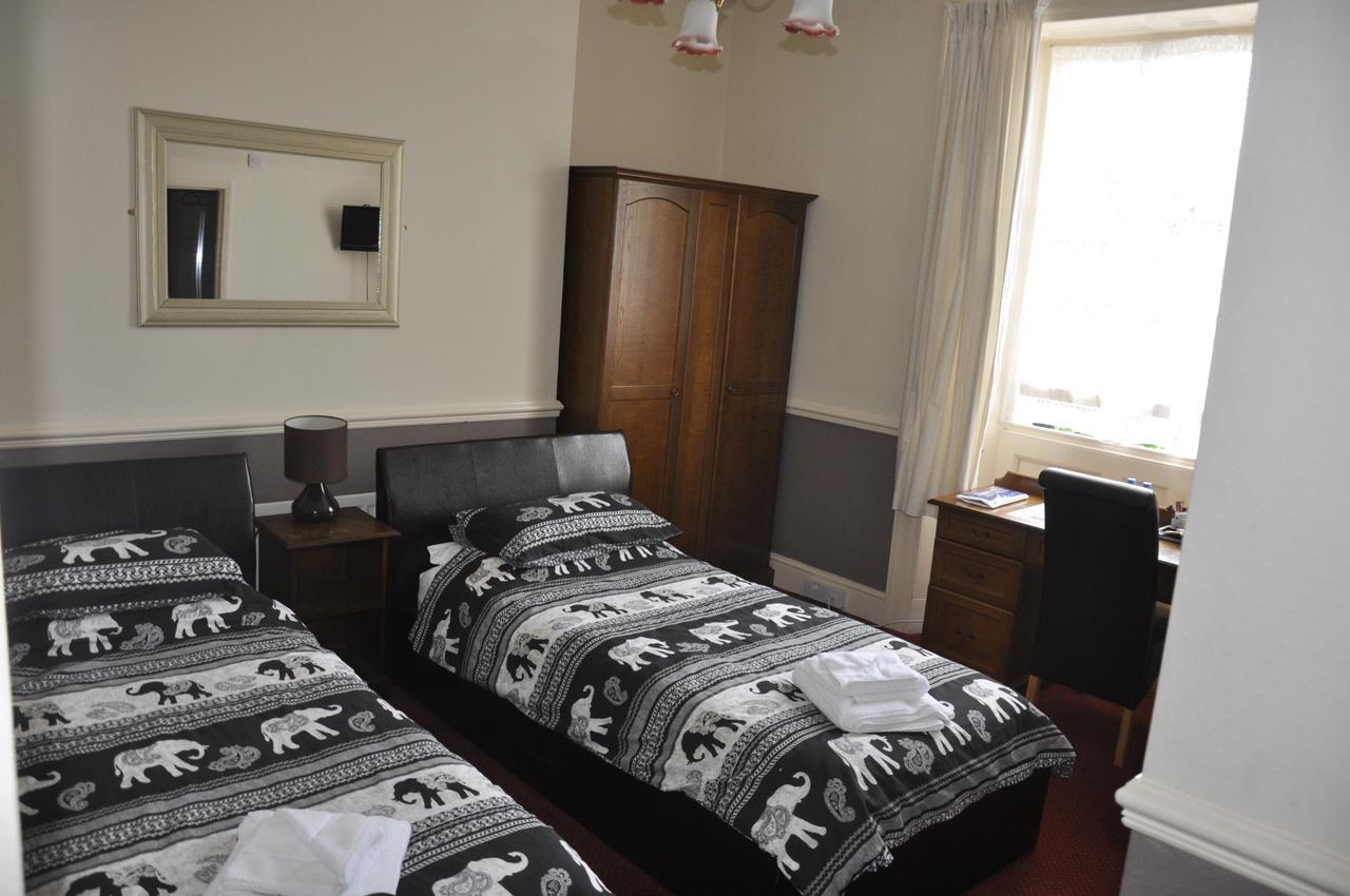 The Eliot Arms Hotel Saint Germans Екстериор снимка